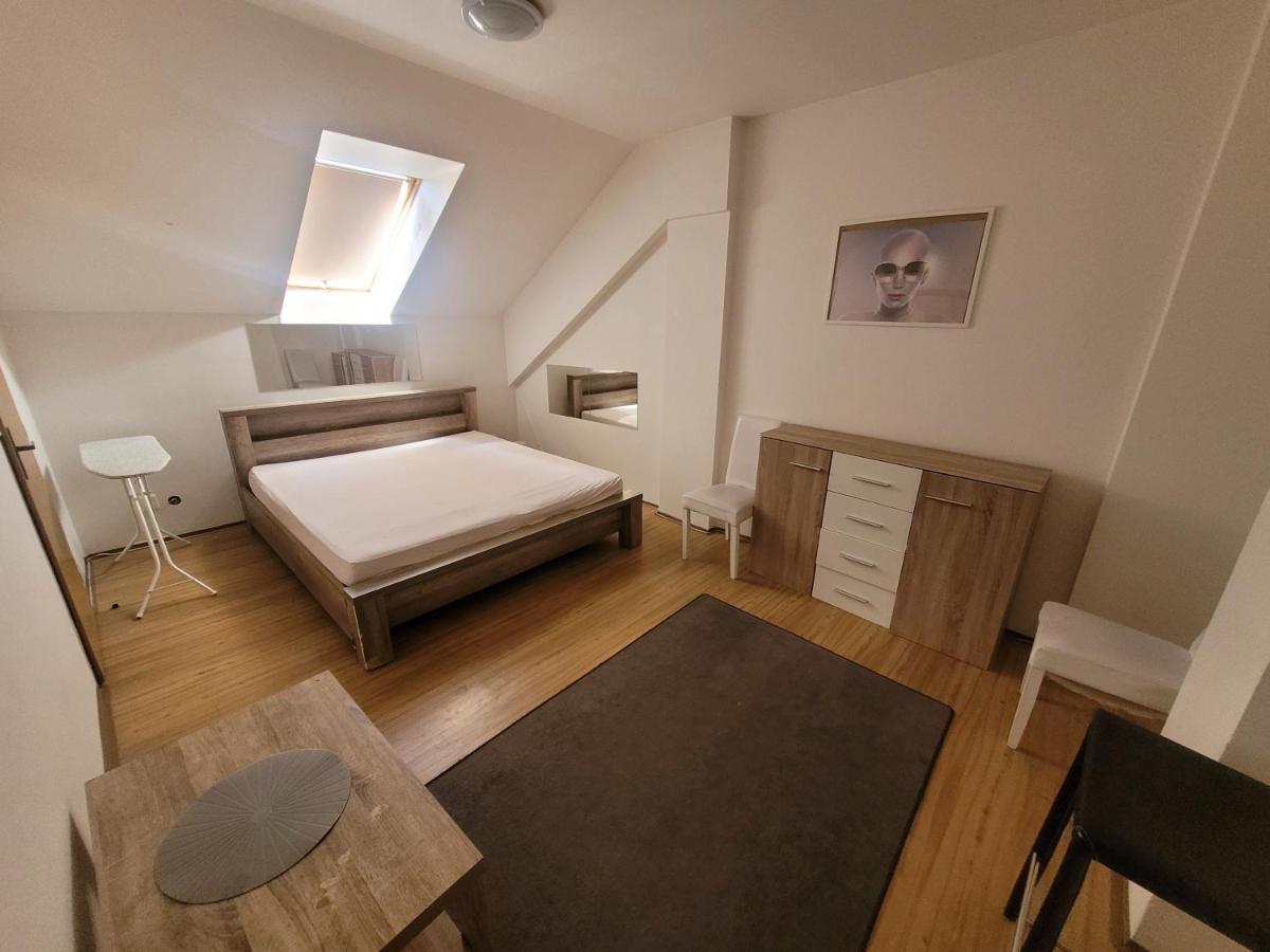 Apartments Zizkov B Prague Extérieur photo